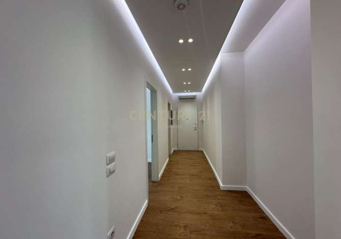 Ambient biznesi me qera 3+1 ne Tirane - 2,000 Euro