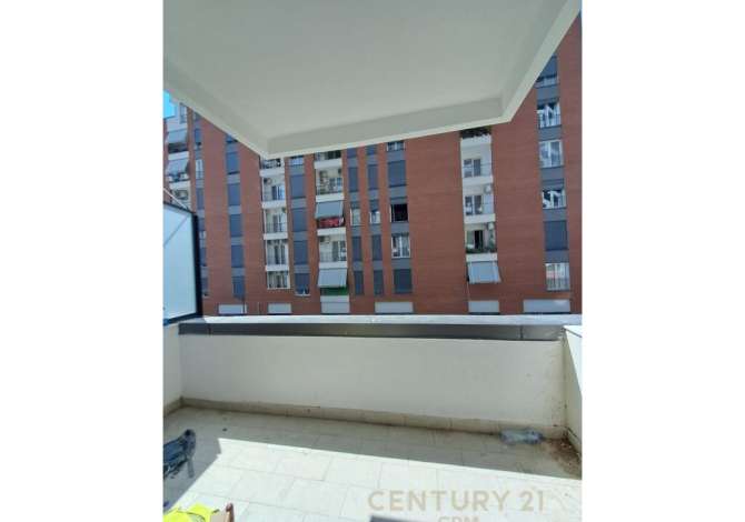 Ambient biznesi me qera 3+1 ne Tirane - 500 Euro