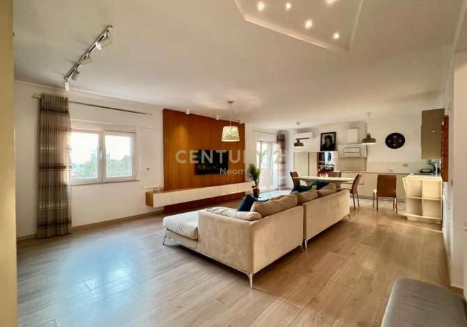 Shtepi me qera 2+1 ne Tirane - 1,500 Euro