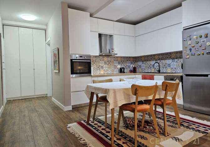 Shtepi me qera 3+1 ne Tirane - 1,000 Euro