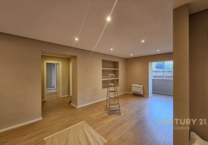 Ambient biznesi me qera 3+1 ne Tirane - 900 Euro