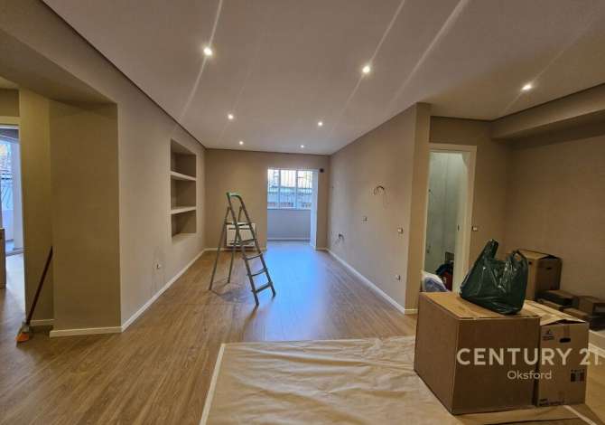 Ambient biznesi me qera 3+1 ne Tirane - 900 Euro
