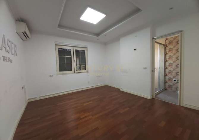 Ambient biznesi me qera 3+1 ne Tirane - 1,300 Euro