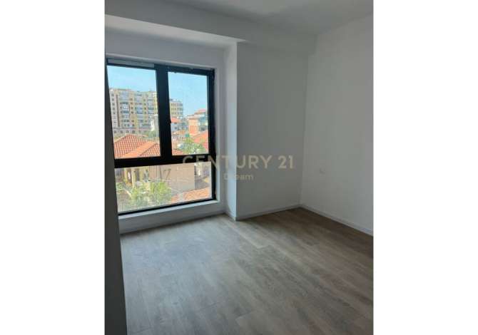 Ambient biznesi me qera 3+1 ne Tirane - 800 Euro
