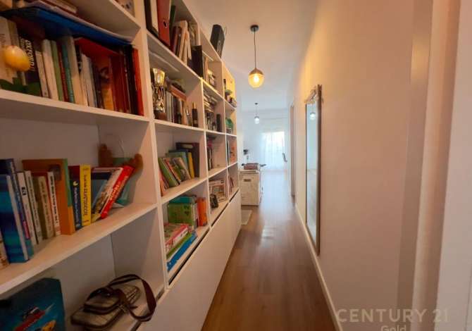 Shtepi me qera 2+1 ne Tirane - 750 Euro