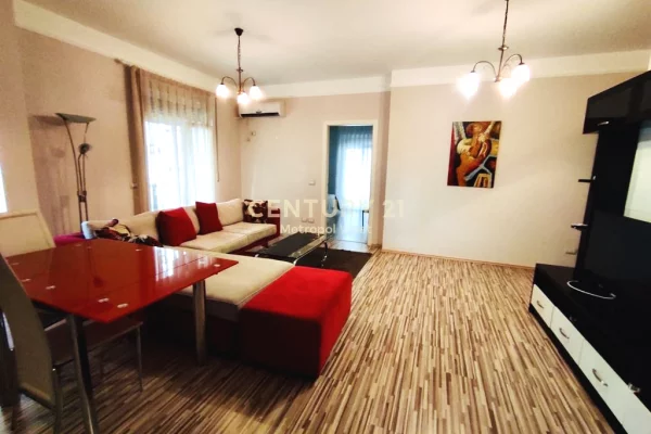 apartament 2+1 ne rrugen Mujo Ulqinaku, Myslym Shyri