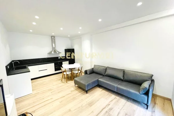 APARTAMENT MODERN  2+1+2 TEK RRUGA ELBASANIT