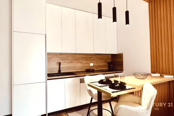 Shtepi me qera 1+1 ne Tirane - 700 Euro