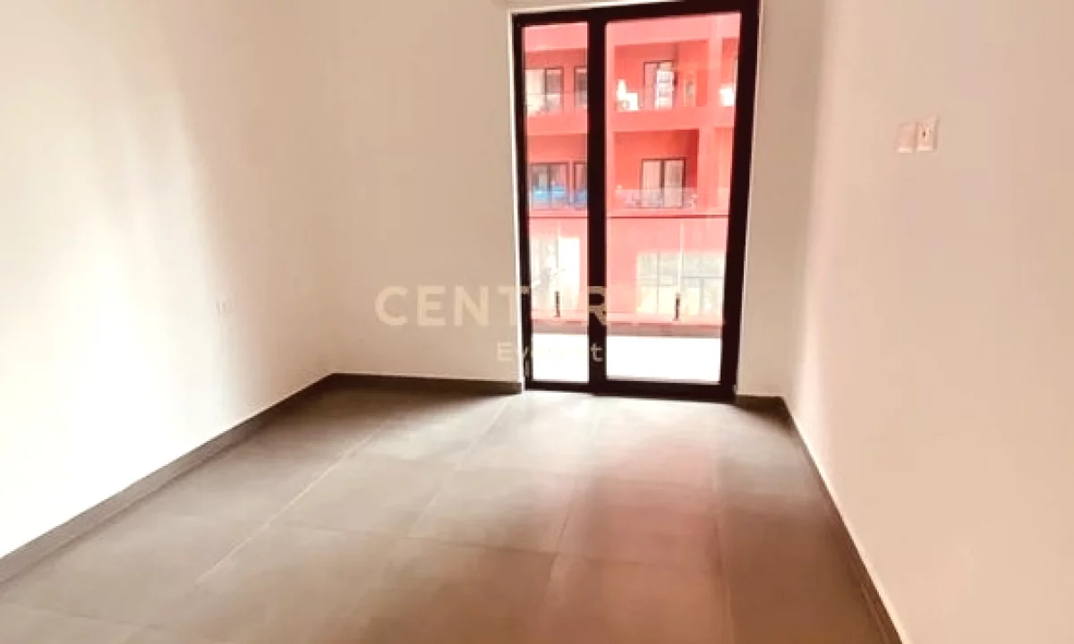 Shtepi me qera Apartament ne Tirane, 1+1, Mobilimi Bosh, pa mobiluar, Pagesa 700  Euro.