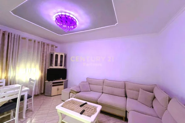 APARTAMENT 1+1 NE SHITJE TE KLANI!