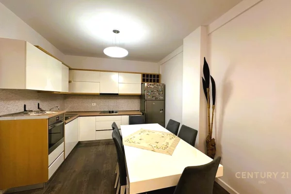 Shtepi ne shitje 2+1 ne Tirane - 180,000 Euro