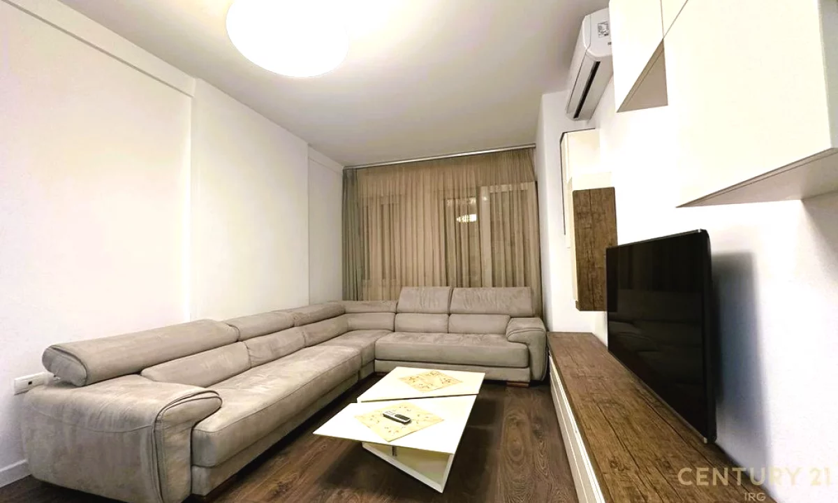 Shtepi ne shitje Apartament ne Tirane, 2+1, Mobilimi E mobiluar, Pagesa 180,000  Euro.