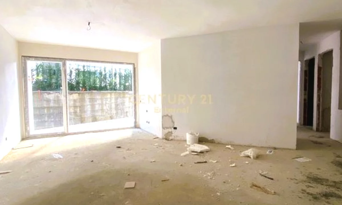 Apartment for sale in Tirana 2+1, Emty