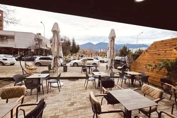 SHITET BAR/KAFE TEK TV KLAN