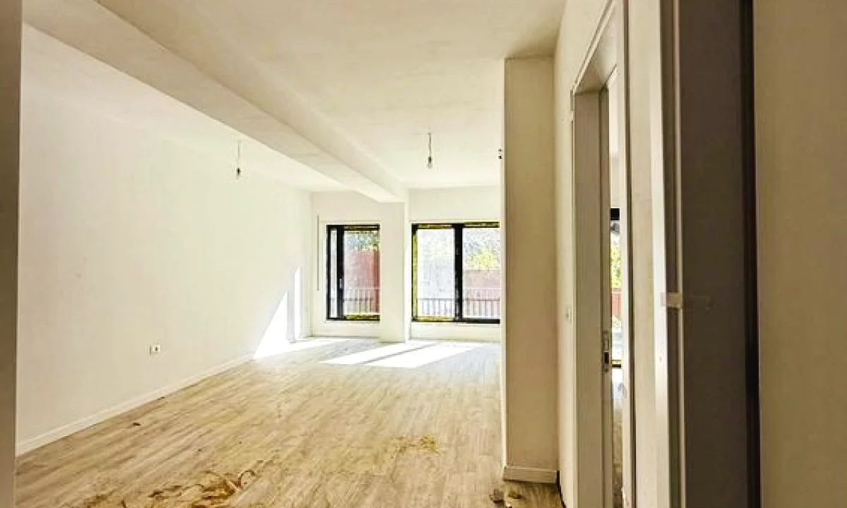 Apartment for sale in Tirana 1+1, Emty