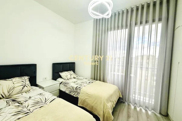 Shtepi me qera 2+1 ne Tirane - 80,000 Leke