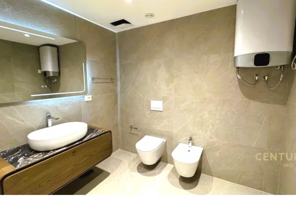 Shtepi me qera Apartament ne Tirane, 2+1, Mobilimi E mobiluar, Pagesa 1,500  Euro.