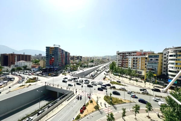 Business Property in Sale 1+1 in Tirana - 208,000 Euro