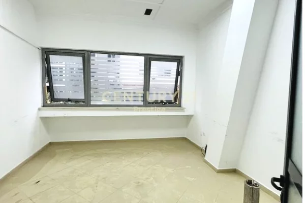 Business Property for Rent 3+1 in Tirana - 2,000 Euro