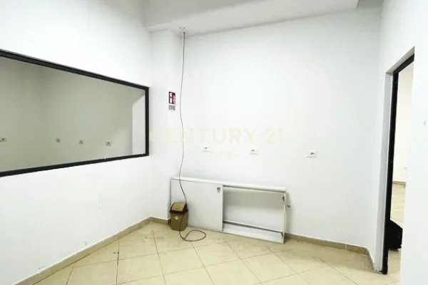 Business Property for Rent 3+1 in Tirana - 2,000 Euro