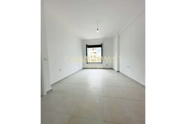 Business Property for Rent 3+1 in Tirana - 700 Euro