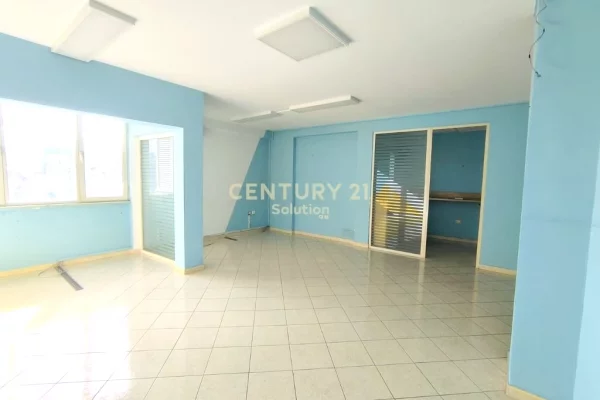 Shtepi me qera 2+1 ne Tirane - 520 Euro