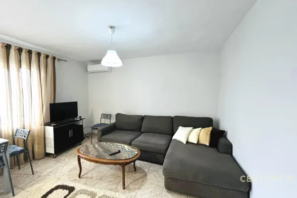  APARTAMENT 1+1 TE XHAMIA E TABAKËVE 