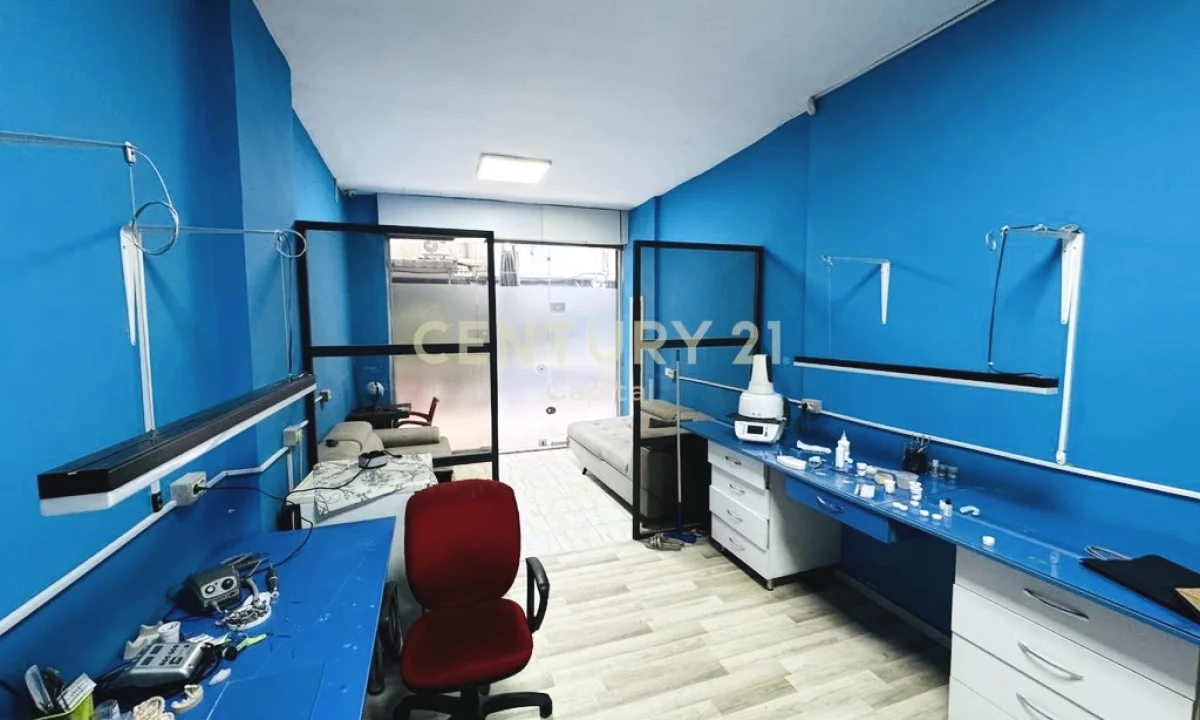 Ambient Komercial per Shitje ne Laprake, Tirane