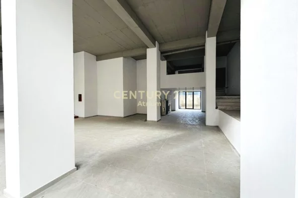 Ambient biznesi me qera 1+1 ne Tirane - 4,500 Euro