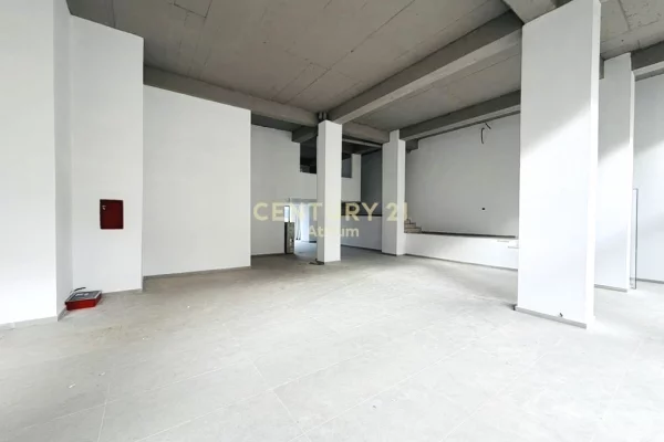 Ambient biznesi me qera 1+1 ne Tirane - 4,500 Euro