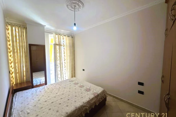 Shtepi ne shitje Apartament ne Tirane, 2+1, Mobilimi E mobiluar, Pagesa 130,000  Euro.