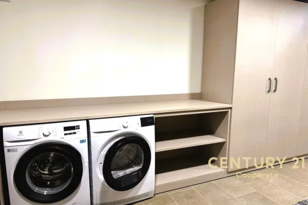 Luxury villas for rent in Tirana 6+1, Furnished