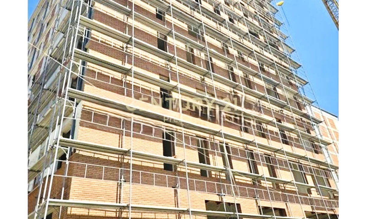 Shtepi ne shitje Apartament ne Tirane, 2+1, Mobilimi Bosh, pa mobiluar, Pagesa 120,000  Euro.