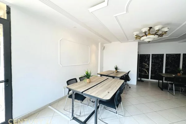 Business Property for Rent 3+1 in Tirana - 1,000 Euro