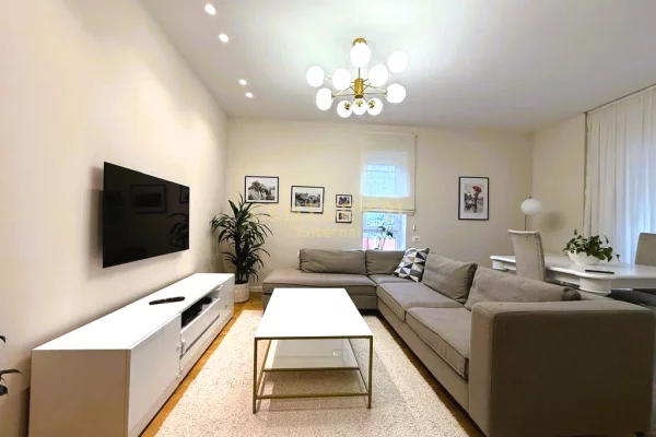 House for Rent 2+1 in Tirana - 700 Euro