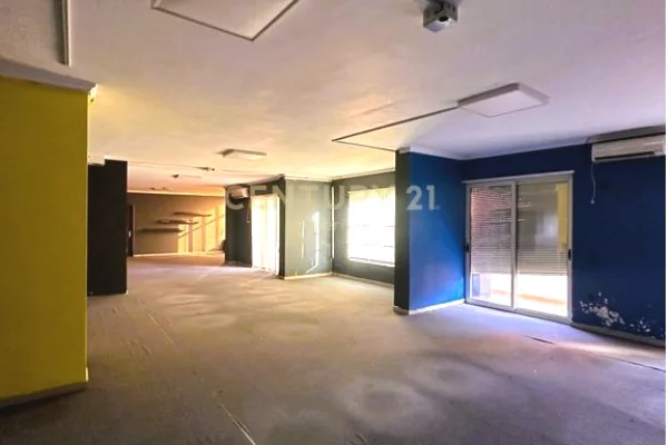 Business Property for Rent 1+1 in Tirana - 6,000 Euro