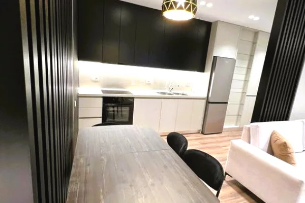 Shtepi me qera Apartament ne Tirane, 2+1, Mobilimi E mobiluar, Pagesa 700  Euro.