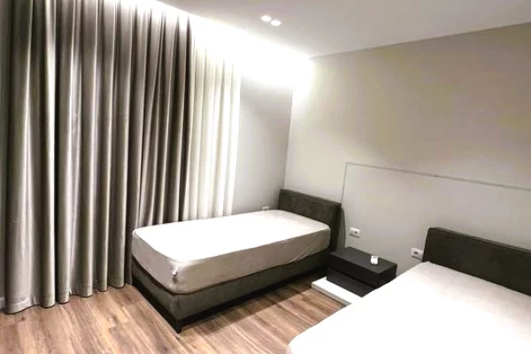 Shtepi me qera Apartament ne Tirane, 2+1, Mobilimi E mobiluar, Pagesa 700  Euro.