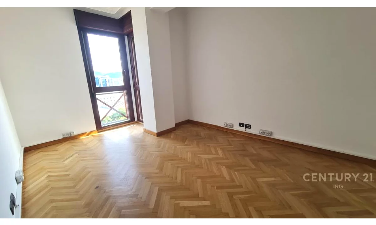 ZYRE TEK TORRE DRINI!