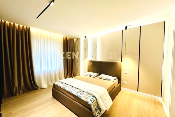 Shtepi me qera Apartament ne Tirane, 2+1, Mobilimi E mobiluar, Pagesa 1,300  Euro.