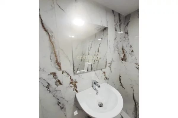 Ambient biznesi me qera 1+1 ne Tirane - 650 Euro