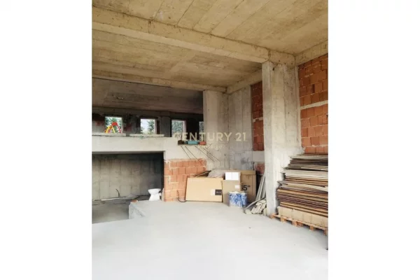 Ambient biznesi me qera 1+1 ne Tirane - 1,000 Euro