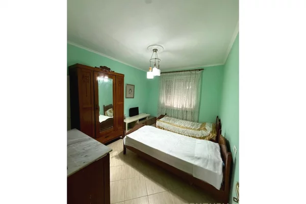 Appartamento in affitto a Tirana 3+1, Arredato