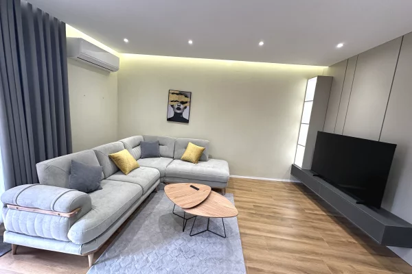 Appartamento in affitto a Tirana 1+1, Arredato