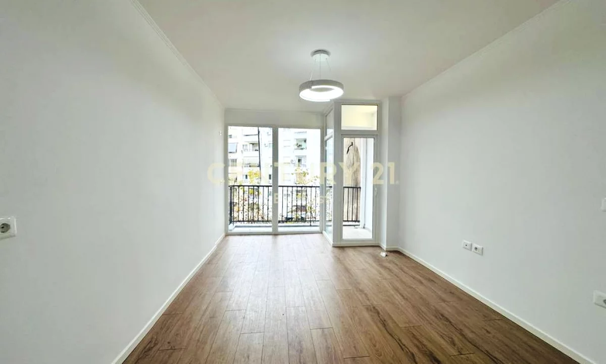 Appartamento in vendita a Tirana 1+1, Vuoto
