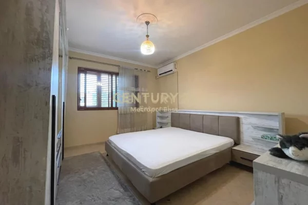 Casa privata/Indipendente in vendita a Tirana 4+1, Arredato