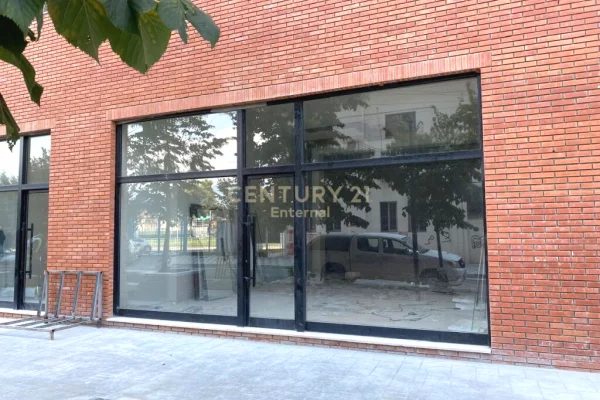 ambient komercial tek kompleksi 'Golden Park 3'.