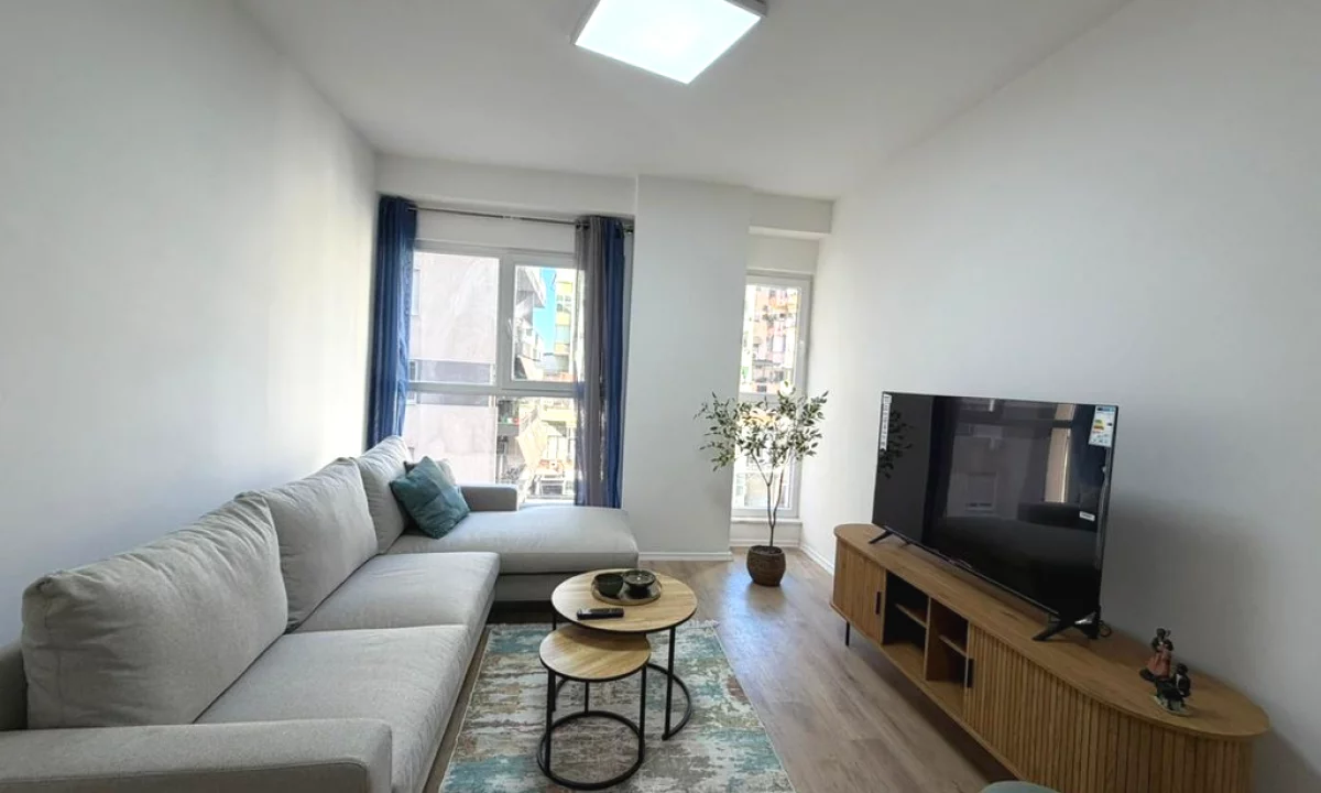 Appartamento in affitto a Tirana 1+1, Arredato