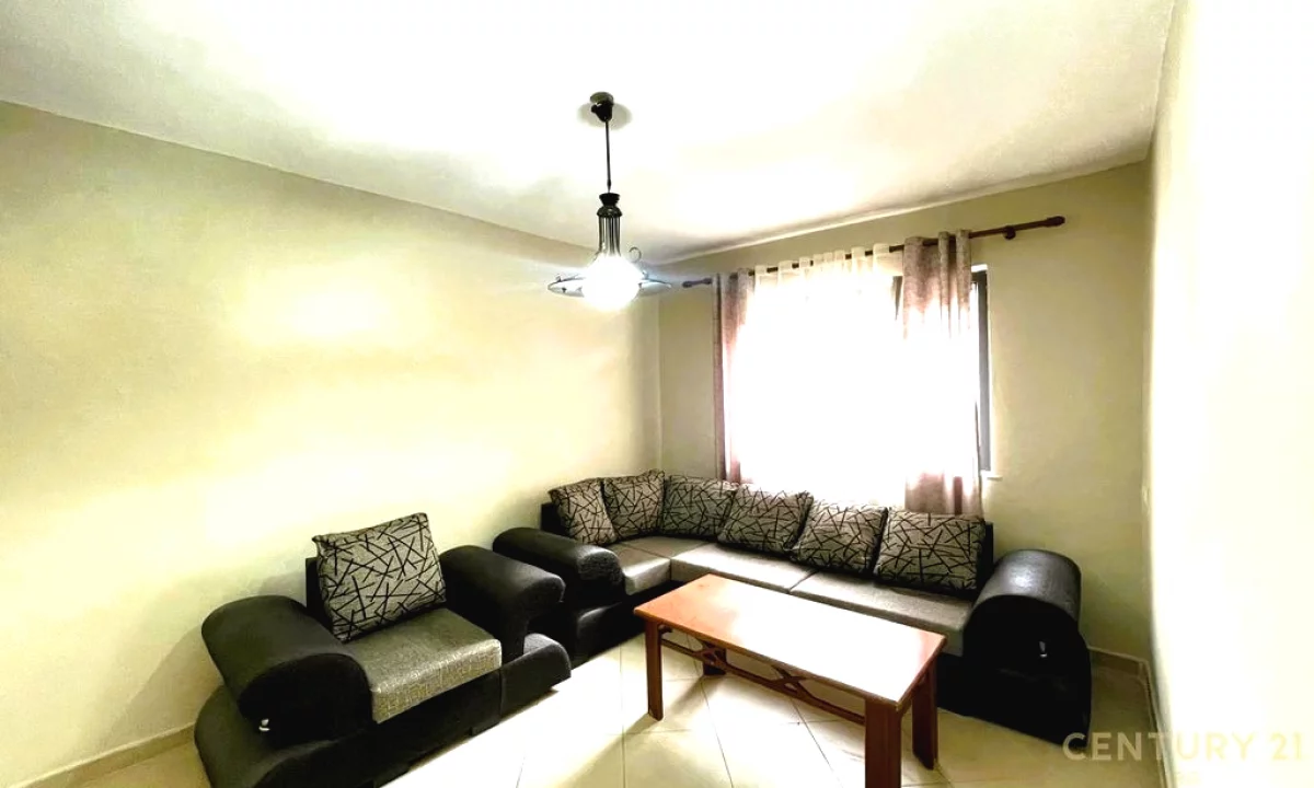 Appartamento in affitto a Tirana 2+1, Arredato