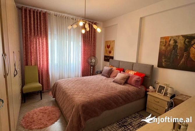 Shtepi me qera 1+1 ne Tirane - 399 Euro